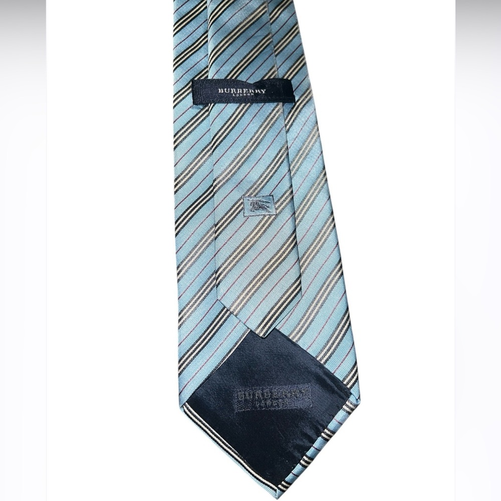 BURBERRY LONDON Made in England Striped Silk Power Tie Blue White +read - Picture 11 of 11